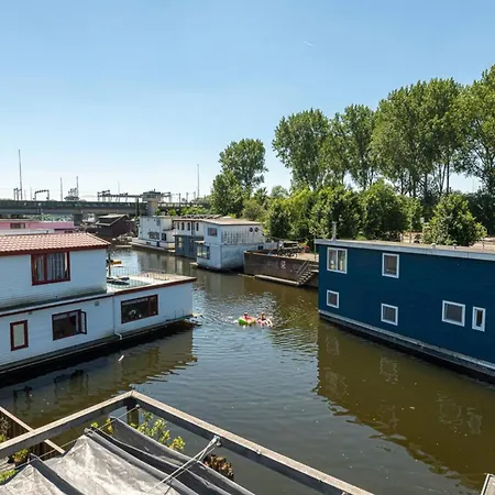 Nova Houseboat Deluxe Free Bikes Amsterdam