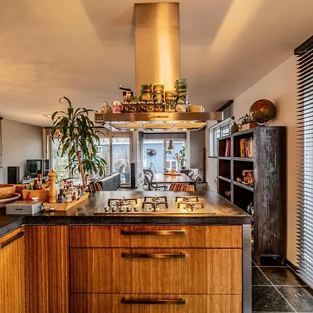 Nova Houseboat Deluxe Free Bikes Amsterdam