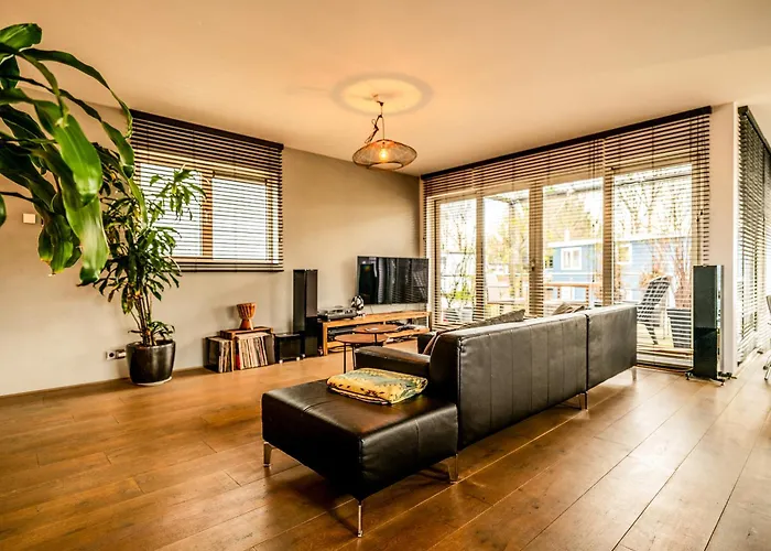 Villa Nova Houseboat Deluxe Free Bikes Amsterdam