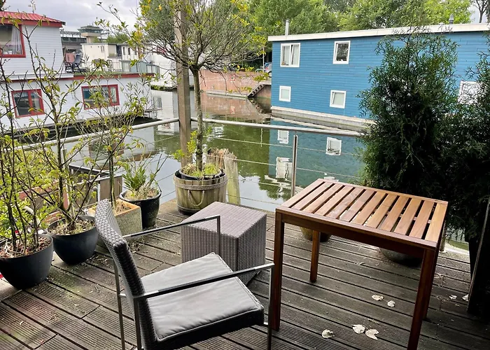 Nova Houseboat Deluxe Free Bikes Villa *